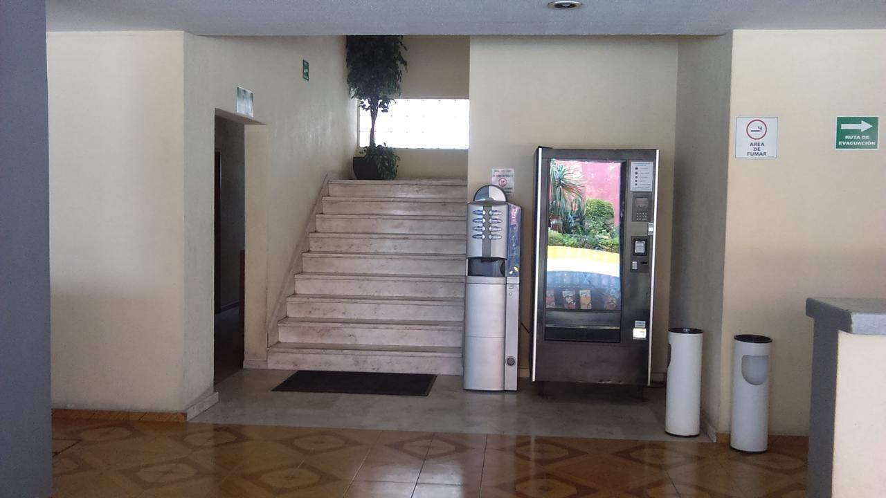Hotel Aeropuerto Τολούκα Εξωτερικό φωτογραφία